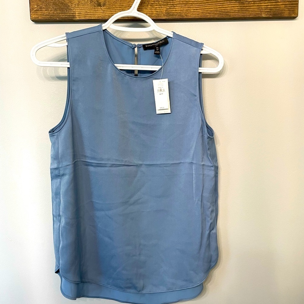NWT Banana Republic blue Tank size XS
